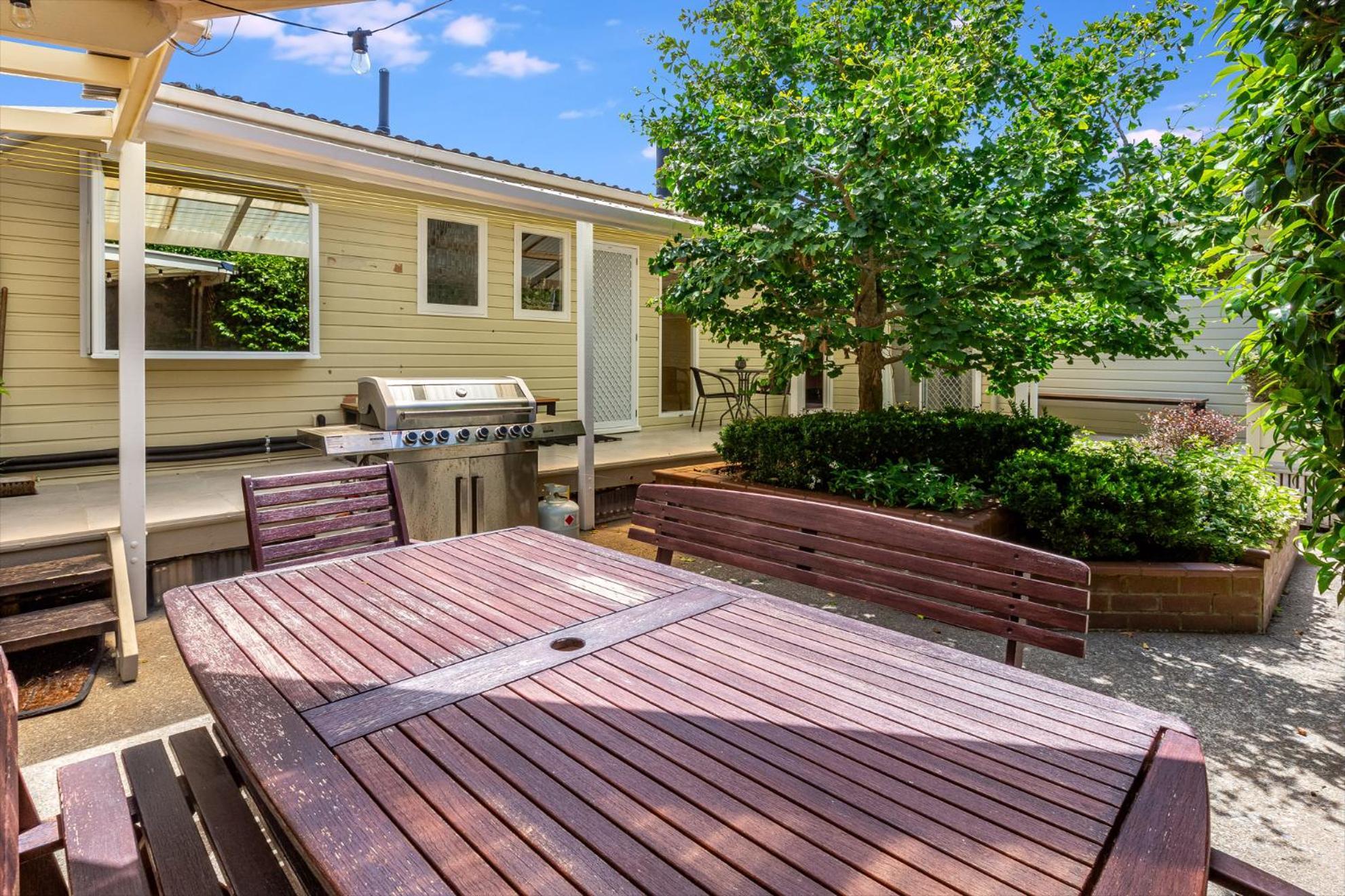 Retro 4 Bedroom Home, Warm And Welcoming, Quiet Location Porirua Exteriör bild