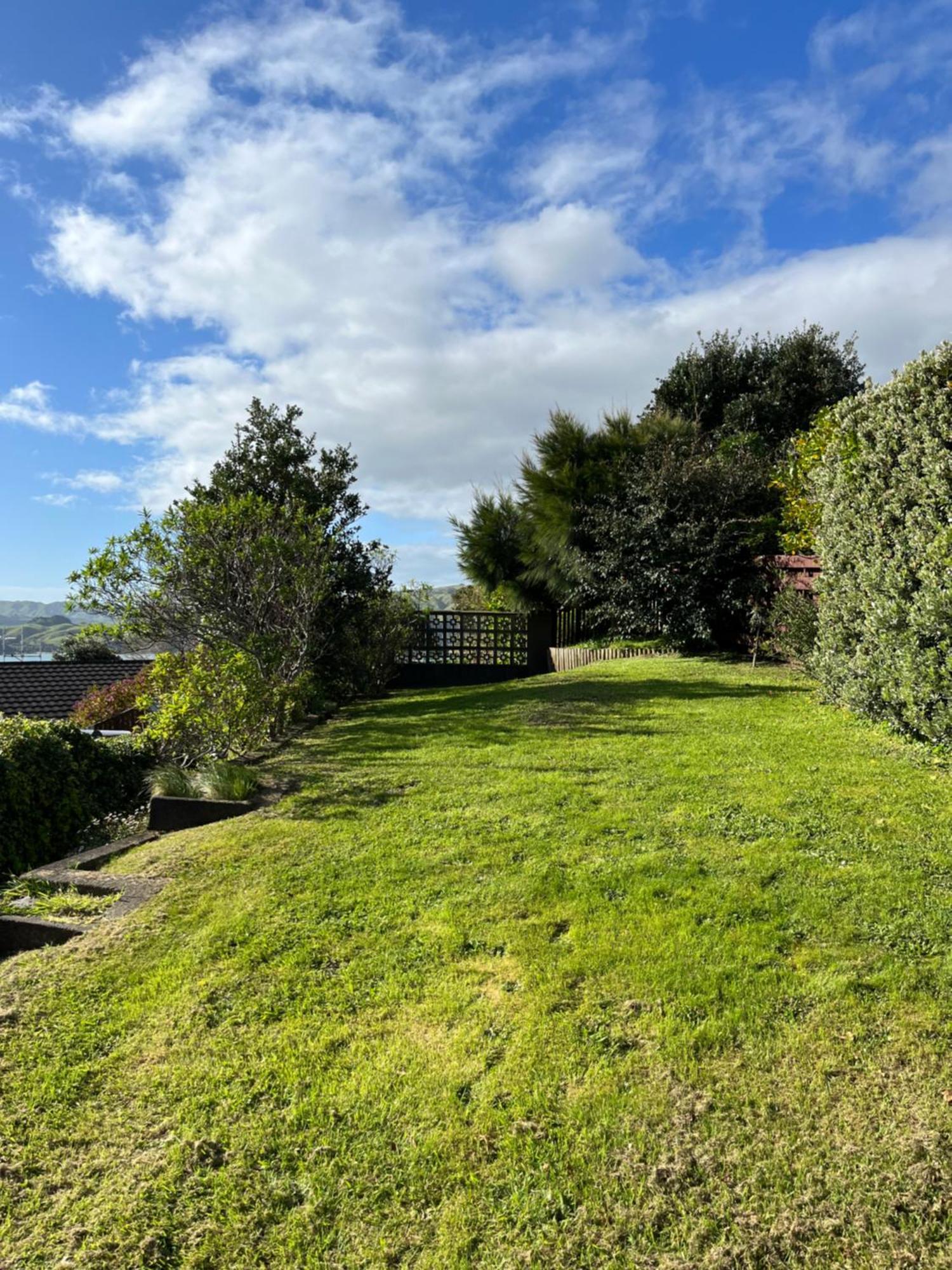 Retro 4 Bedroom Home, Warm And Welcoming, Quiet Location Porirua Exteriör bild